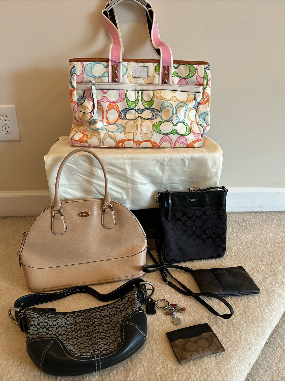 7 Piece Bundle Coach Handbags, Dust Bag, Wristlet & ID Case